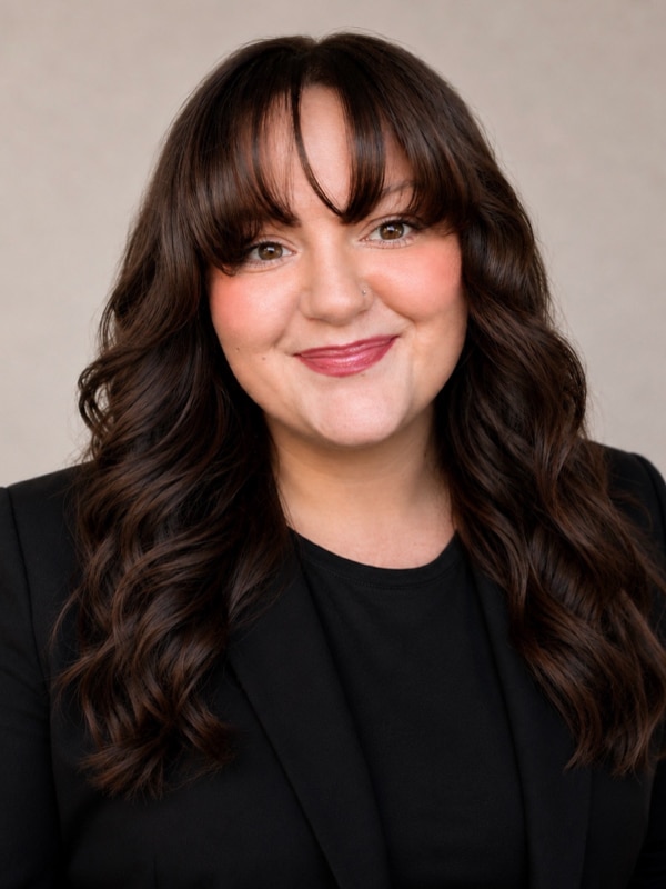 LIZ-A.-HAIR-STYLIST-AT-AVISSA-SALON-IN-ANN-ARBOR-MICHIGAN-(2) LIZ-A.-HAIR-STYLIST-AT-AVISSA-SALON-IN-ANN-ARBOR-MICHIGAN